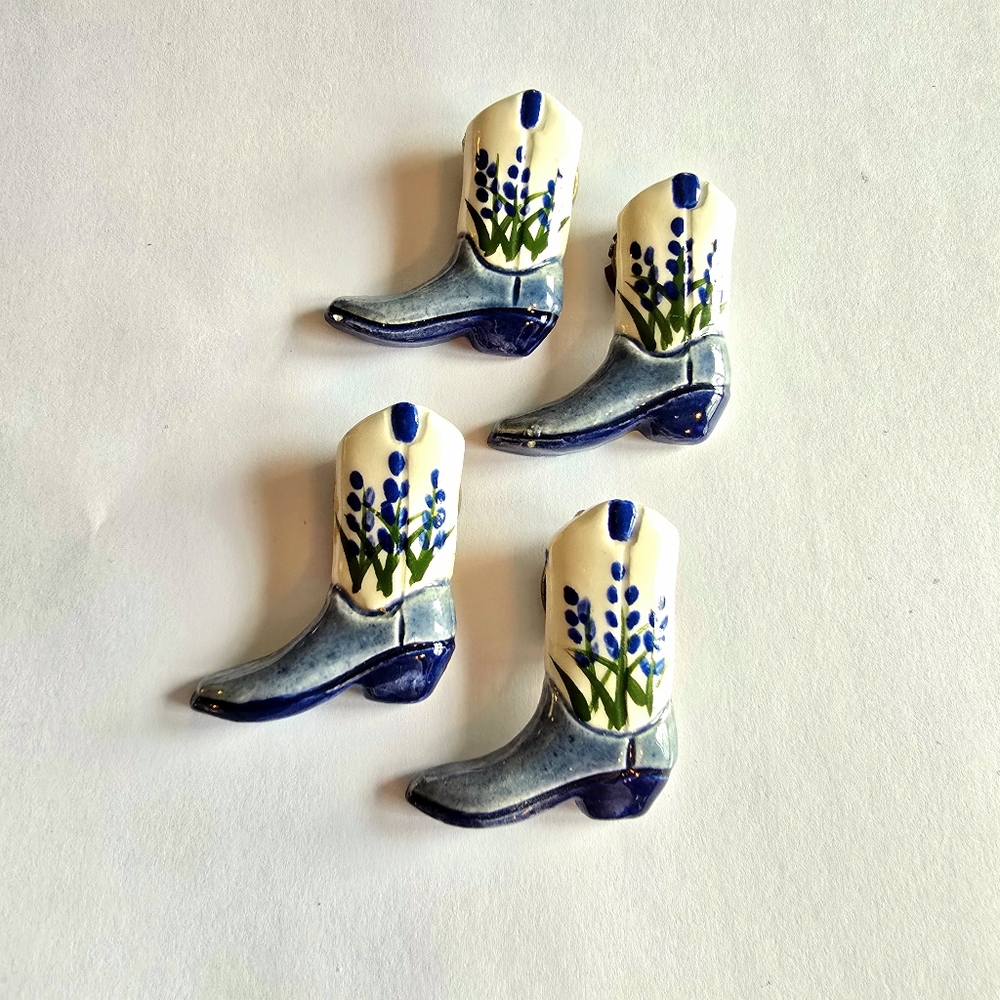 Vintage button cover set of 4 ceramic pottery blue white cowboy boots ranch